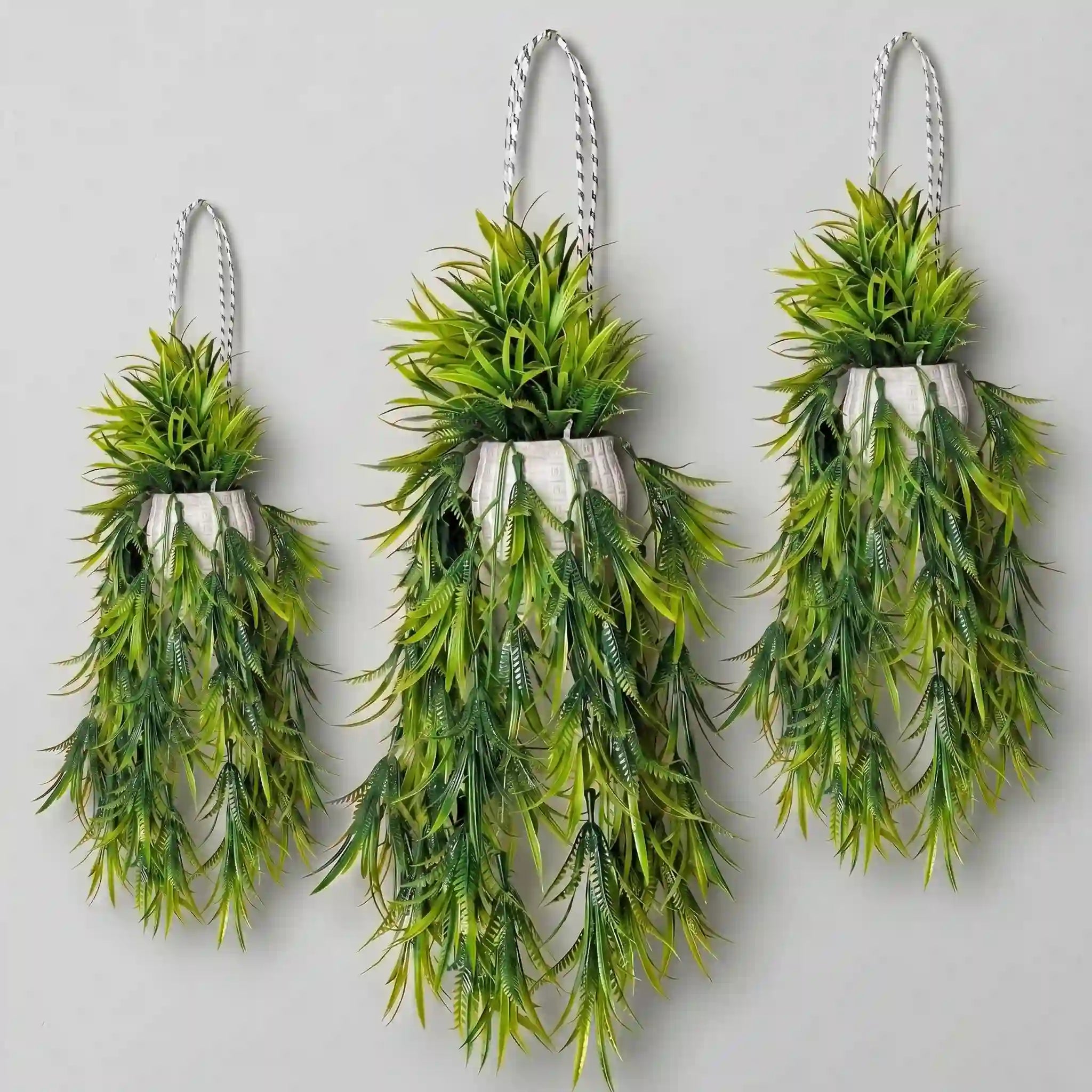 Green Filler Wall Plant - DecoraPK