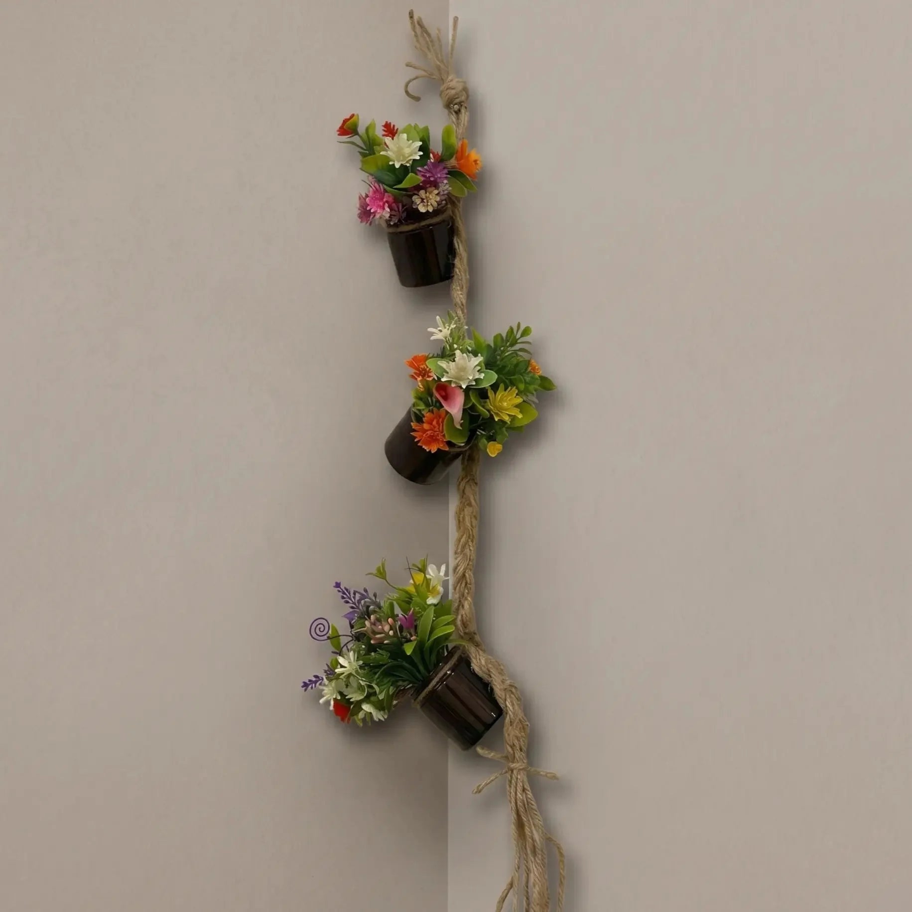 Artificial Botanical Wall Hanger - DecoraPK